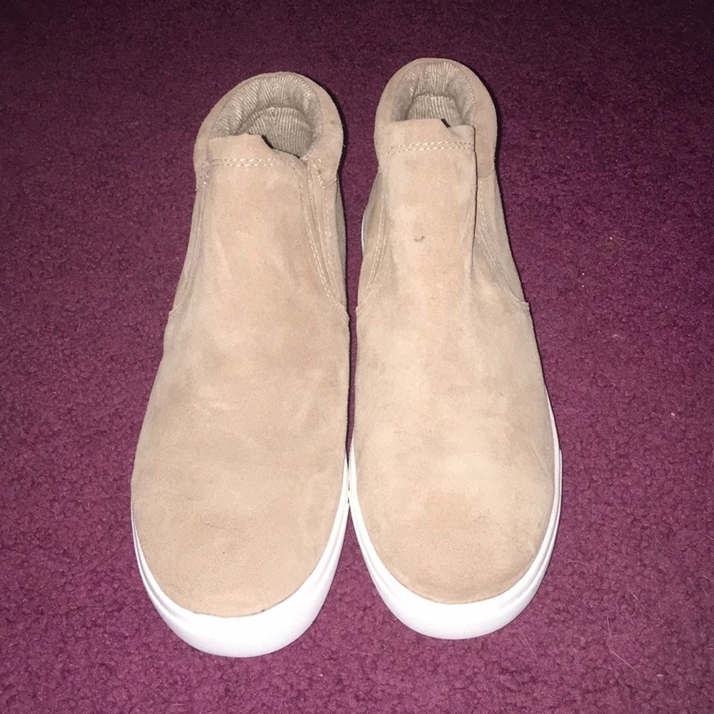 Fabletics Sierra suede high tops